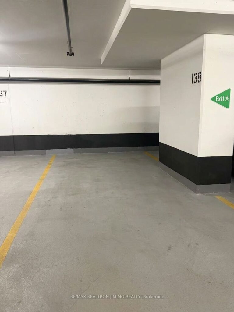 For Lease: 11 Wellesley Street W C138, Toronto C01, ON M4Y 0G4, Toronto C01, ON - Property Photo