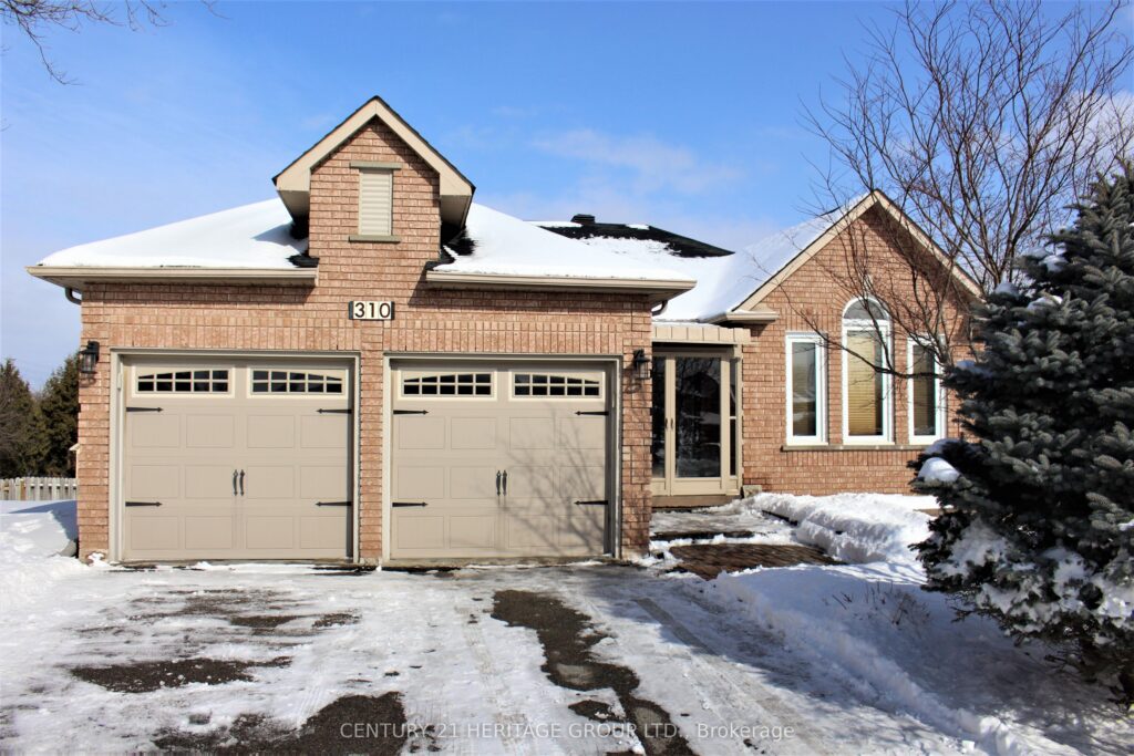 For Sale: 310 Chambers Crescent, Newmarket, ON L3X 1T2, Newmarket, ON - Property Photo