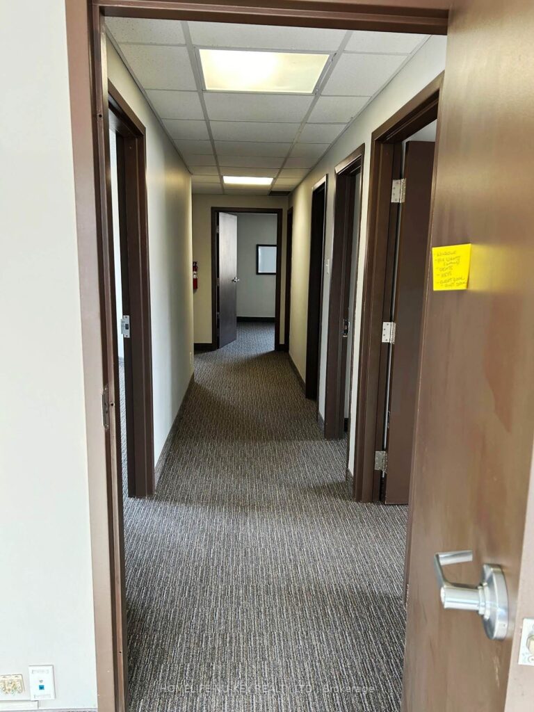 For Lease: 109 Bayfield Street 2nd Fl, Barrie, ON L4M 3A9, Barrie, ON - Property Photo