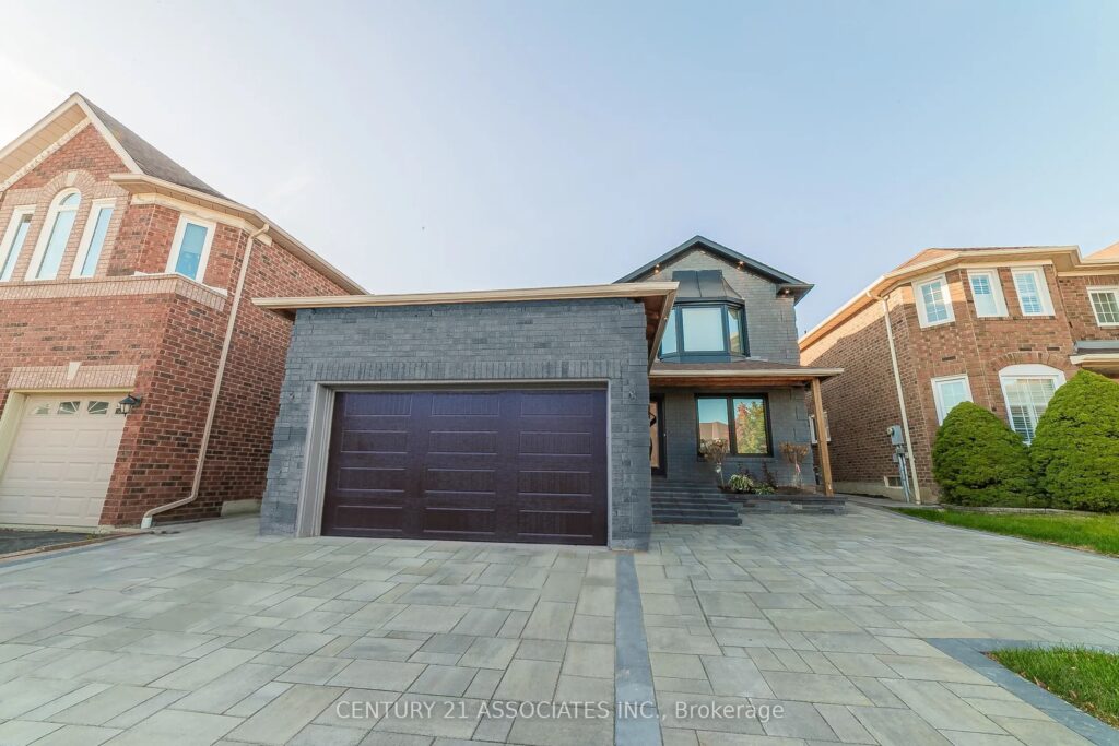 For Sale: 6255 Mccracken Drive, Mississauga, ON L5V 1X9, Mississauga, ON - Property Photo