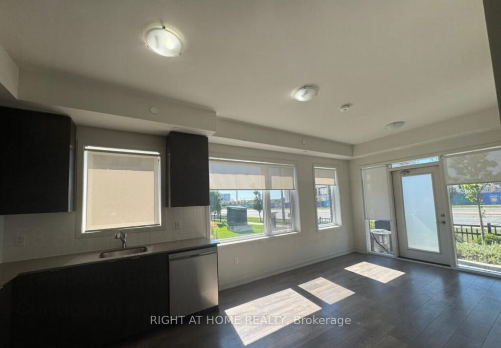 For Sale: 58 Sky Harbour Drive 105, Brampton, ON L6Y 0C1, Brampton, ON - Property Photo