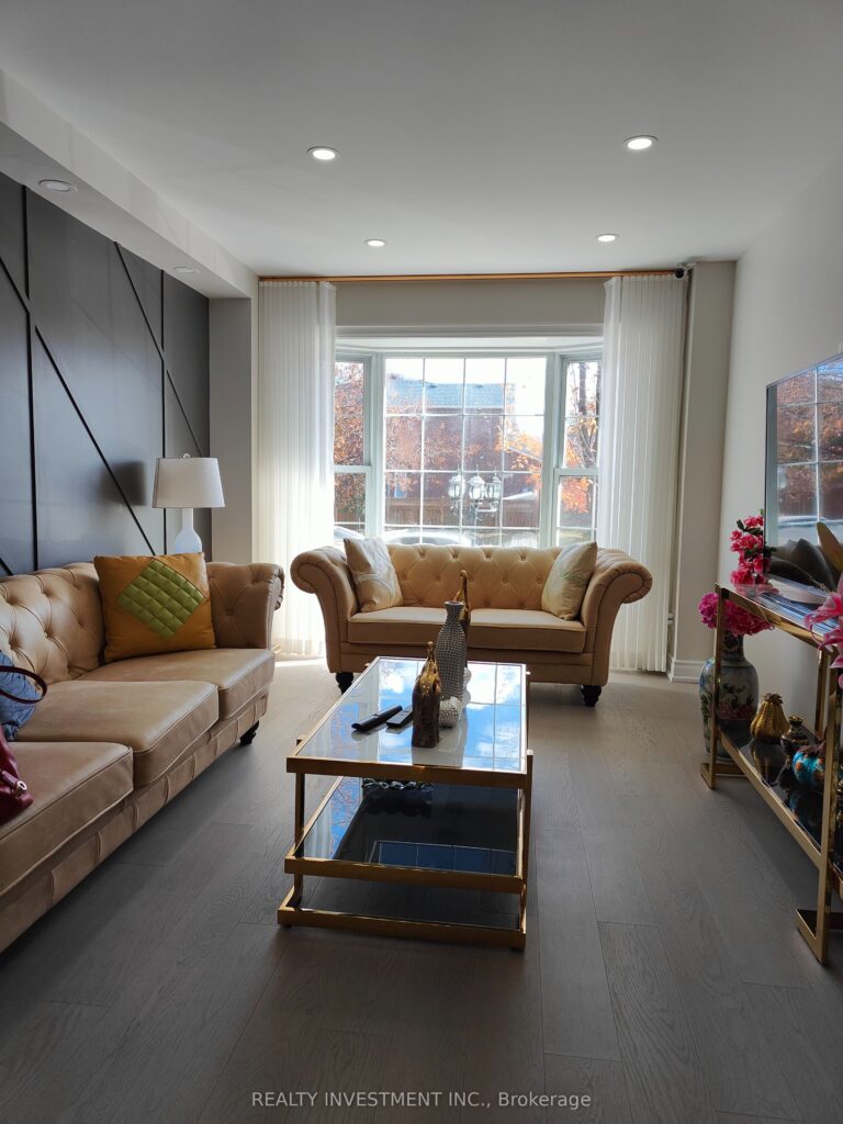 For Lease: 4519 Haydock Park Drive Primary Room, Mississauga, ON L5M 3C7, Mississauga, ON - Property Photo