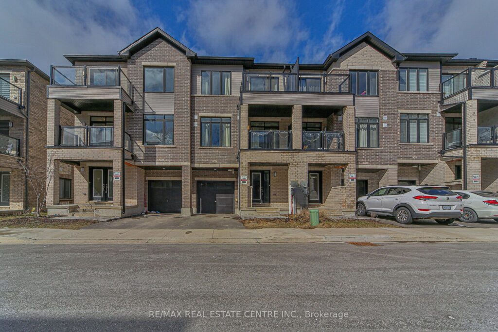 For Sale: 585 Colborne Street E 902, Brantford, ON N3S 0K4, Brantford, ON - Property Photo