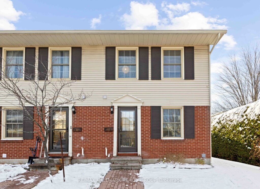 For Sale: 1160 Shillington Avenue 11, Carlington - Central Park, ON K1Z 7Z4, Carlington - Central Park, ON - Property Photo