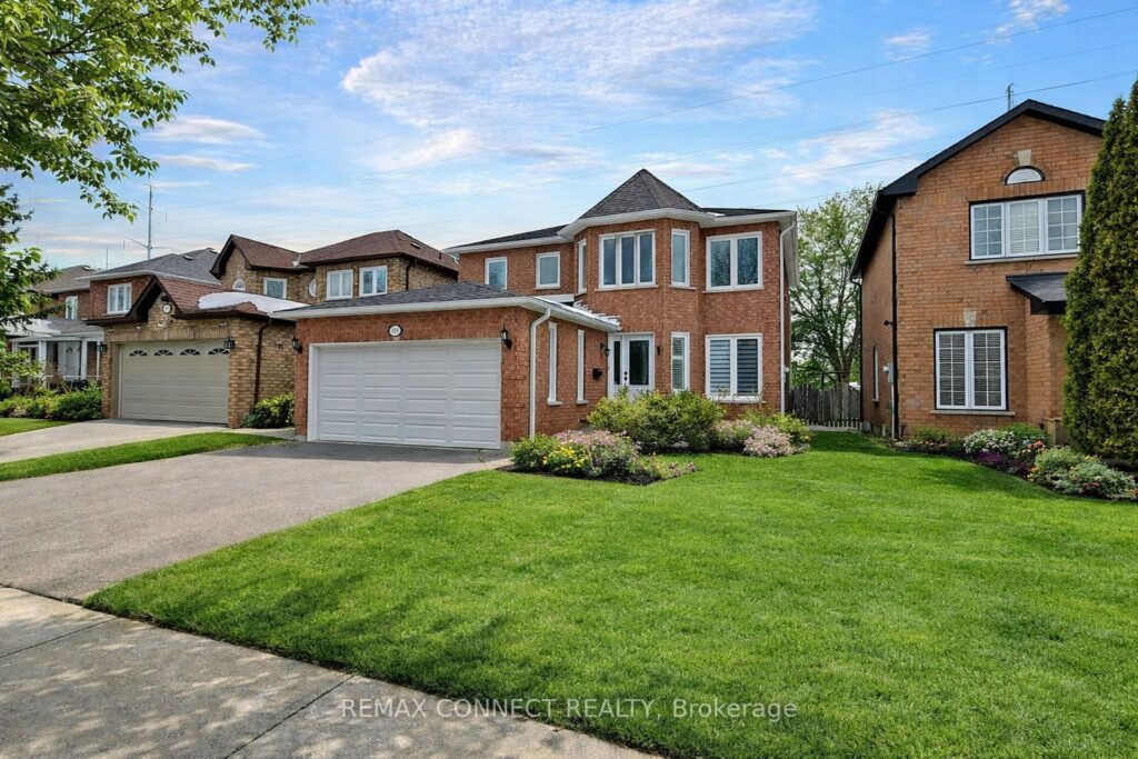 For Sale: 111 Dali Crescent, Toronto E11, ON M1B 5Y3, Toronto E11, ON - Property Photo