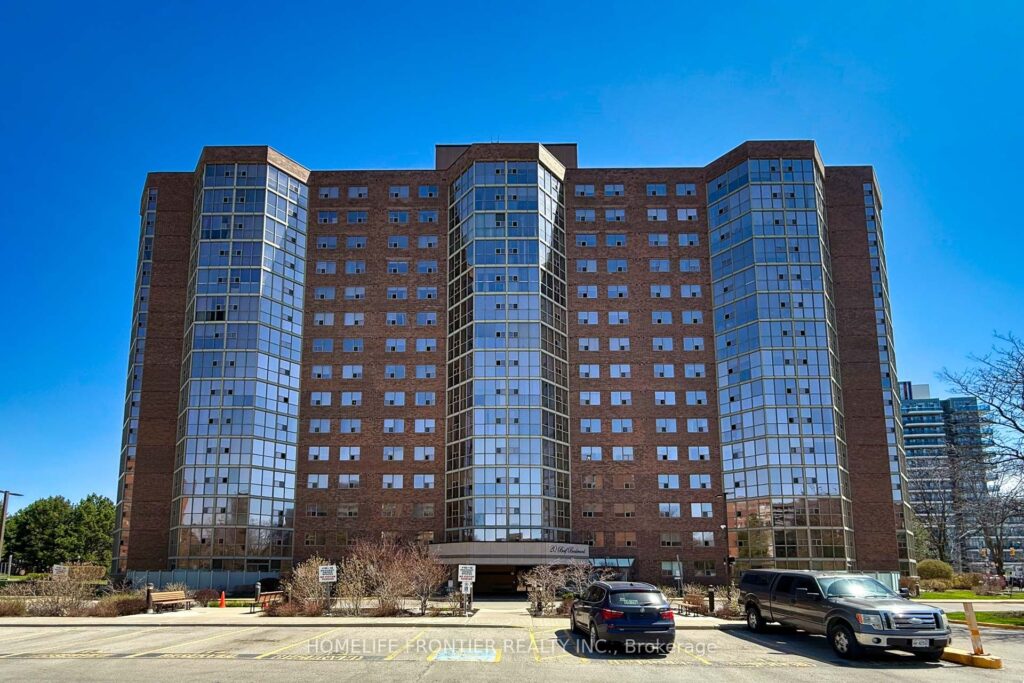 For Sale: 20 Baif Boulevard 704, Richmond Hill, ON L4C 8T1, Richmond Hill, ON - Property Photo