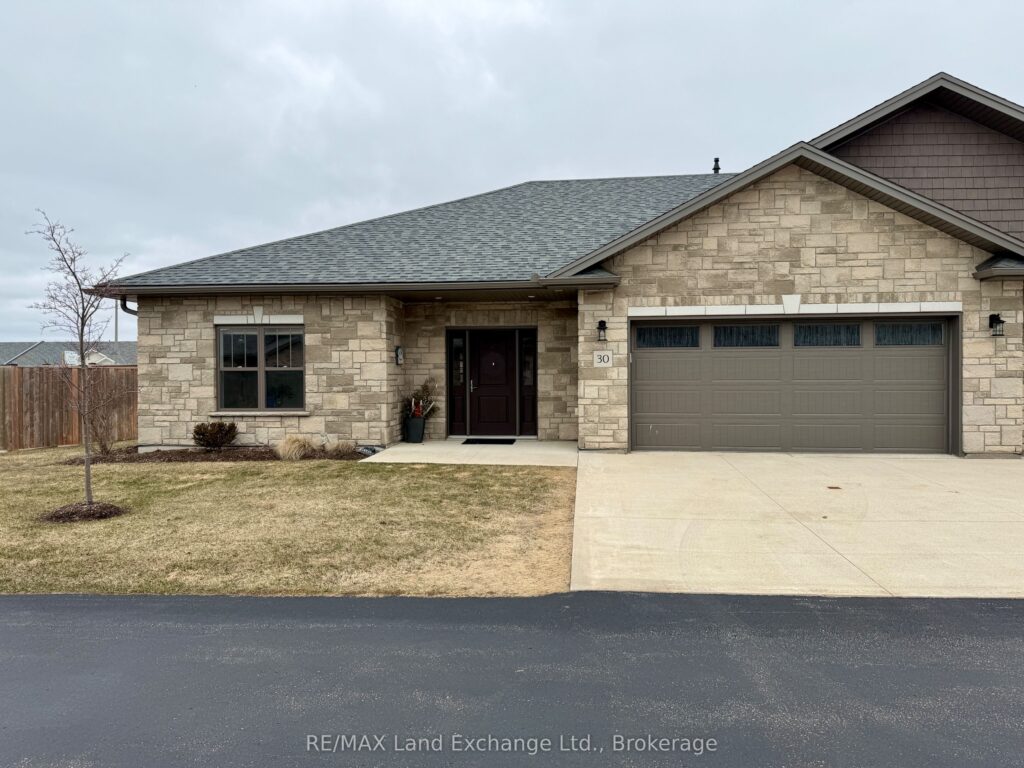 For Sale: 1050 Waterloo Street 30, Saugeen Shores, ON N0H 2C3, Saugeen Shores, ON - Property Photo