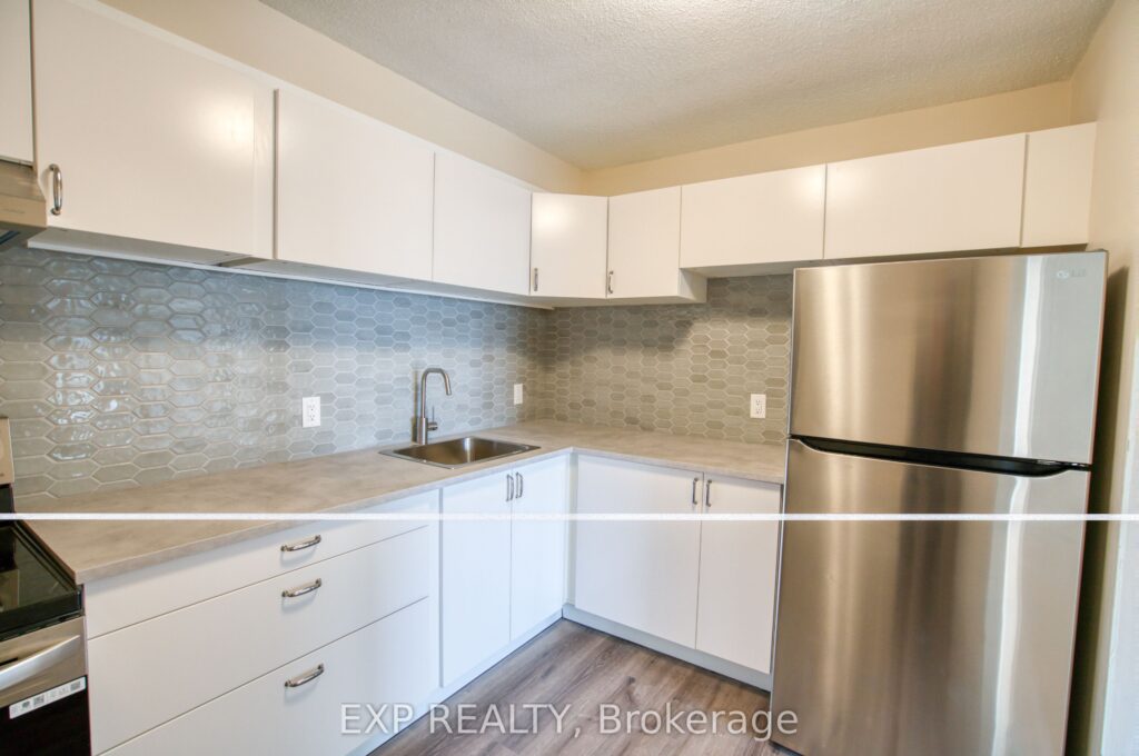 For Sale: 1380 Prince Of Wales Drive 1201, Mooneys Bay - Carleton Heights and Area, ON K2C 3N5, Mooneys Bay - Carleton Heights and Area, ON - Property Photo