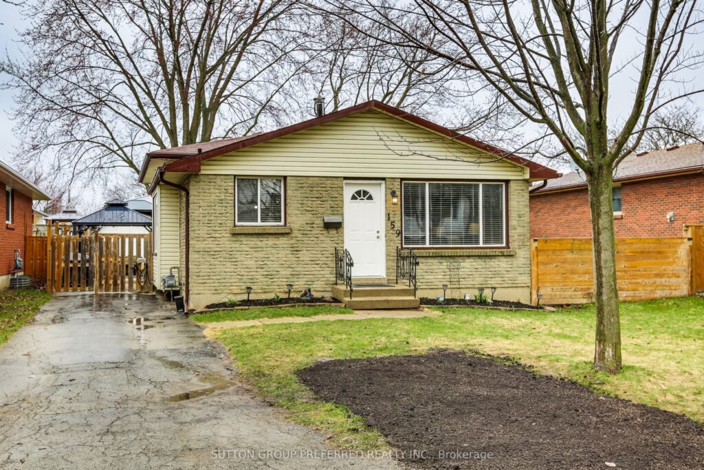 For Sale: 159 Harding Crescent, London South, ON N6E 1G2, London South, ON - Property Photo