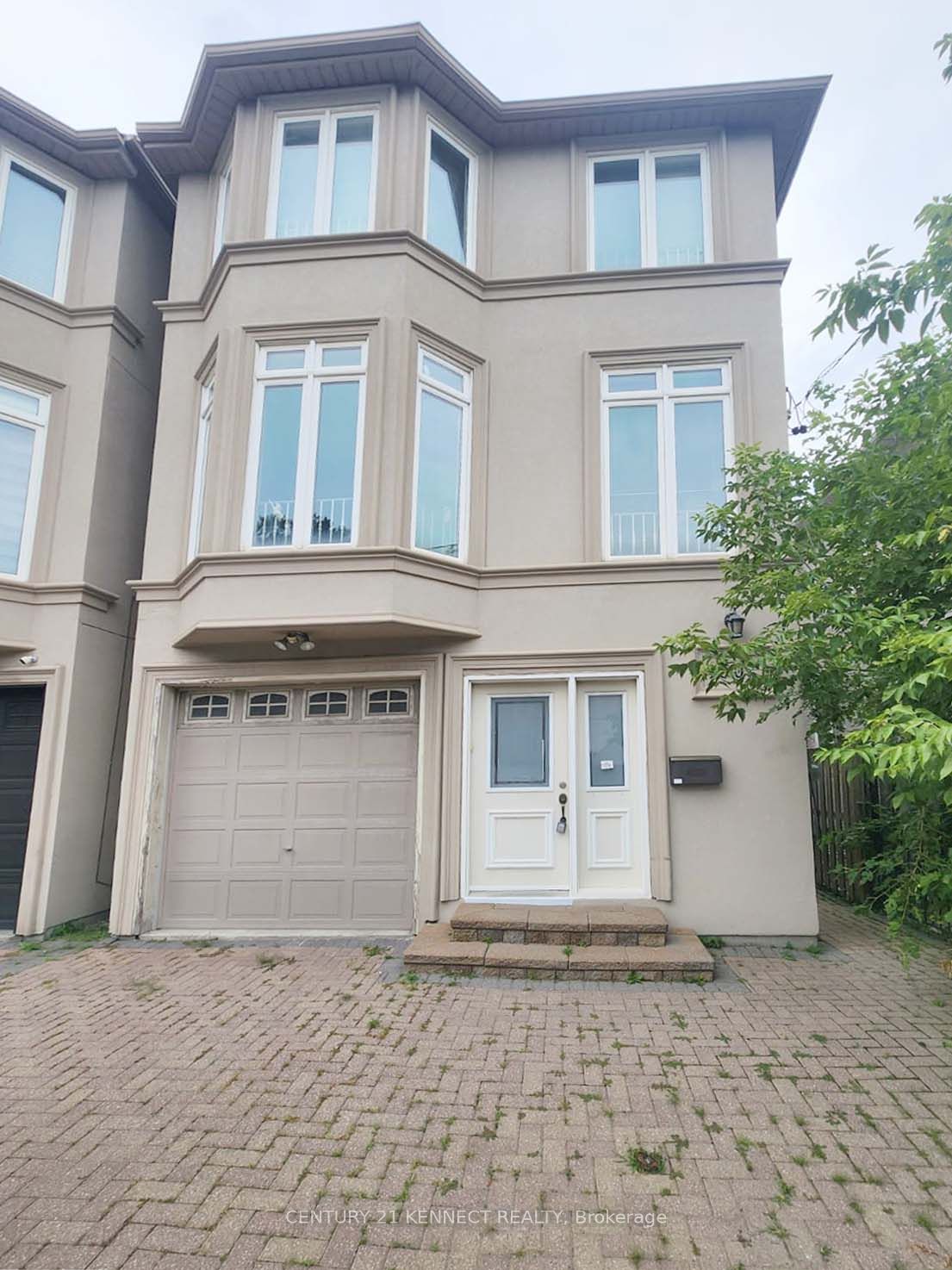 For Lease: 150B Finch Avenue E, Toronto, ON M2N 4R7, Toronto C14, ON