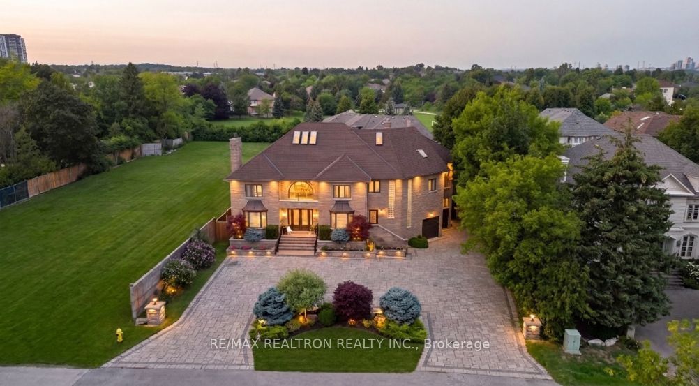 For Sale: 166 Arnold Avenue, Vaughan, ON L4J 1B7, Vaughan, ON